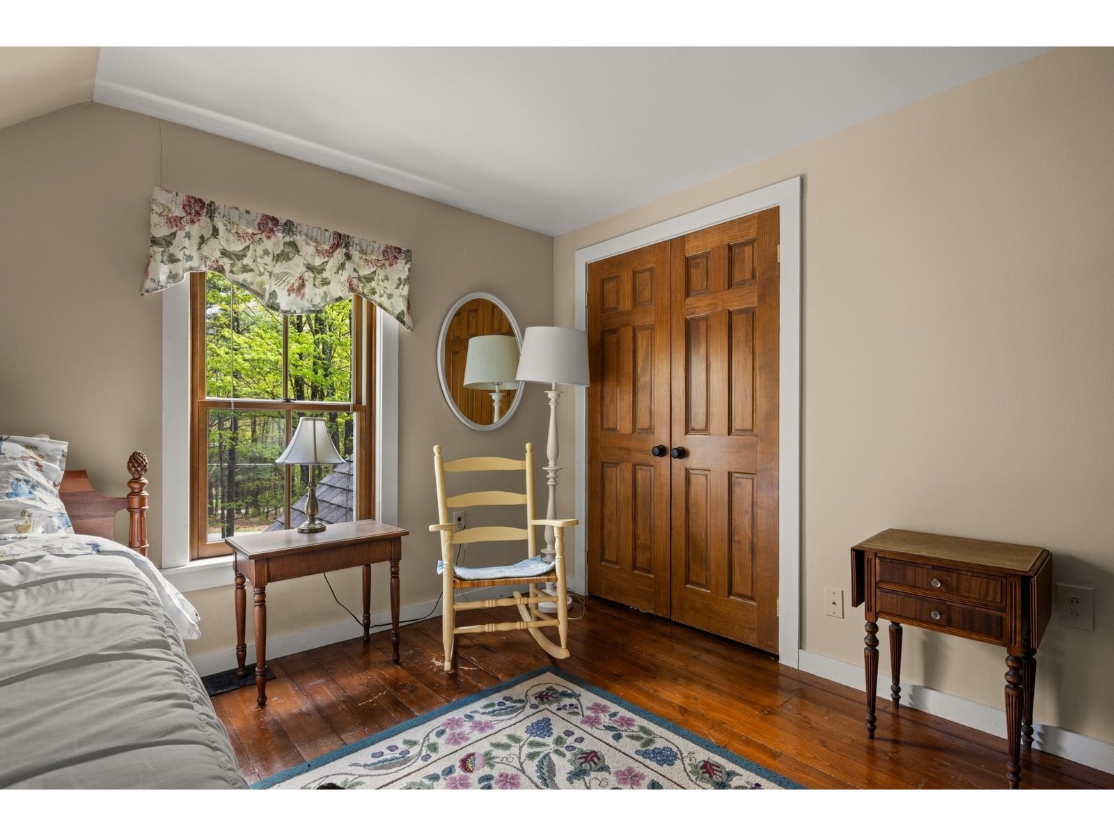 409 Hollow View Road