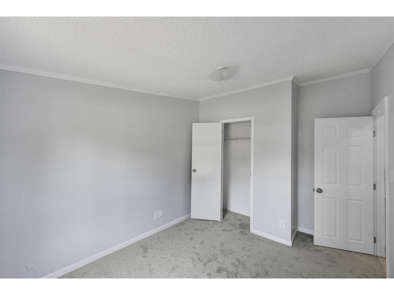 409 Seaver Road