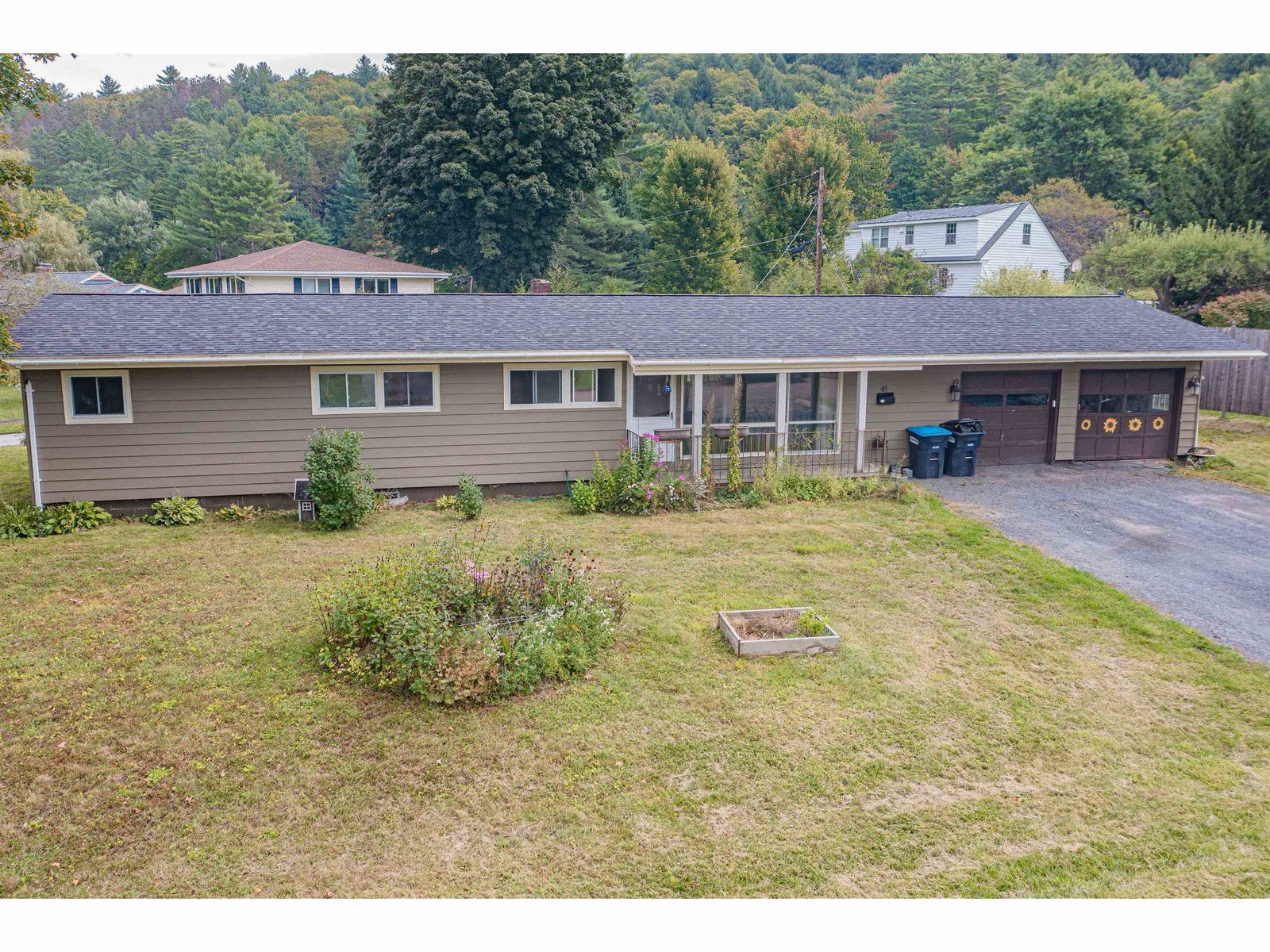 41 Colonial Drive