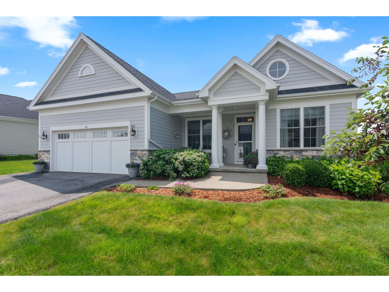41 Half Moon Lane, Williston