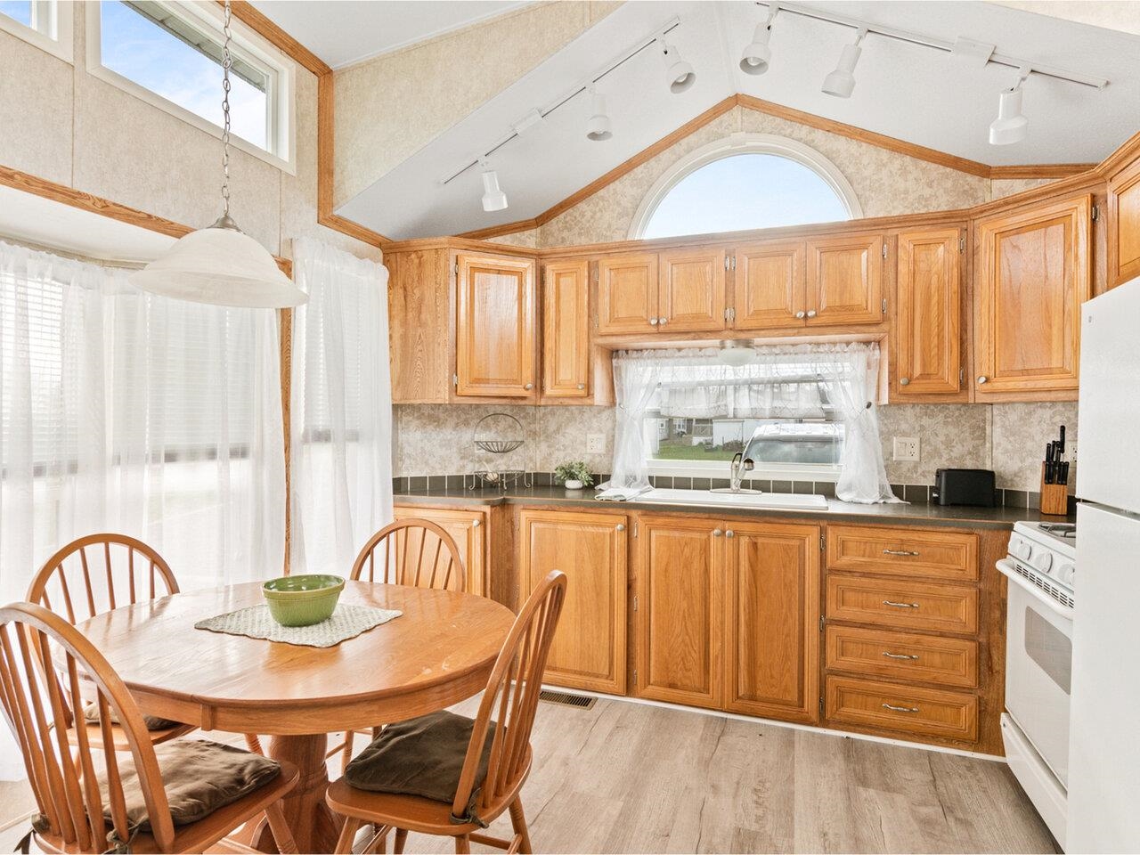 41 Island Circle