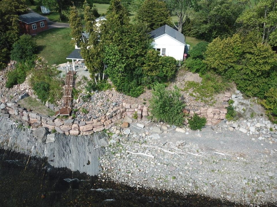 41 Lake Drive