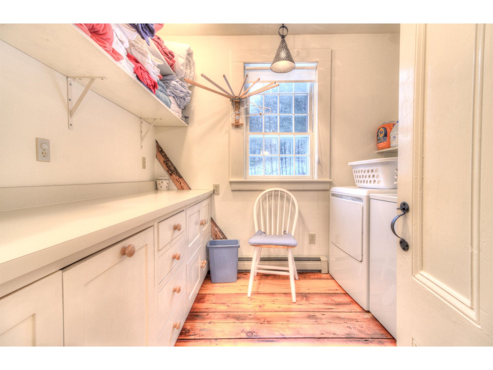 2nd Floor Laundry Room