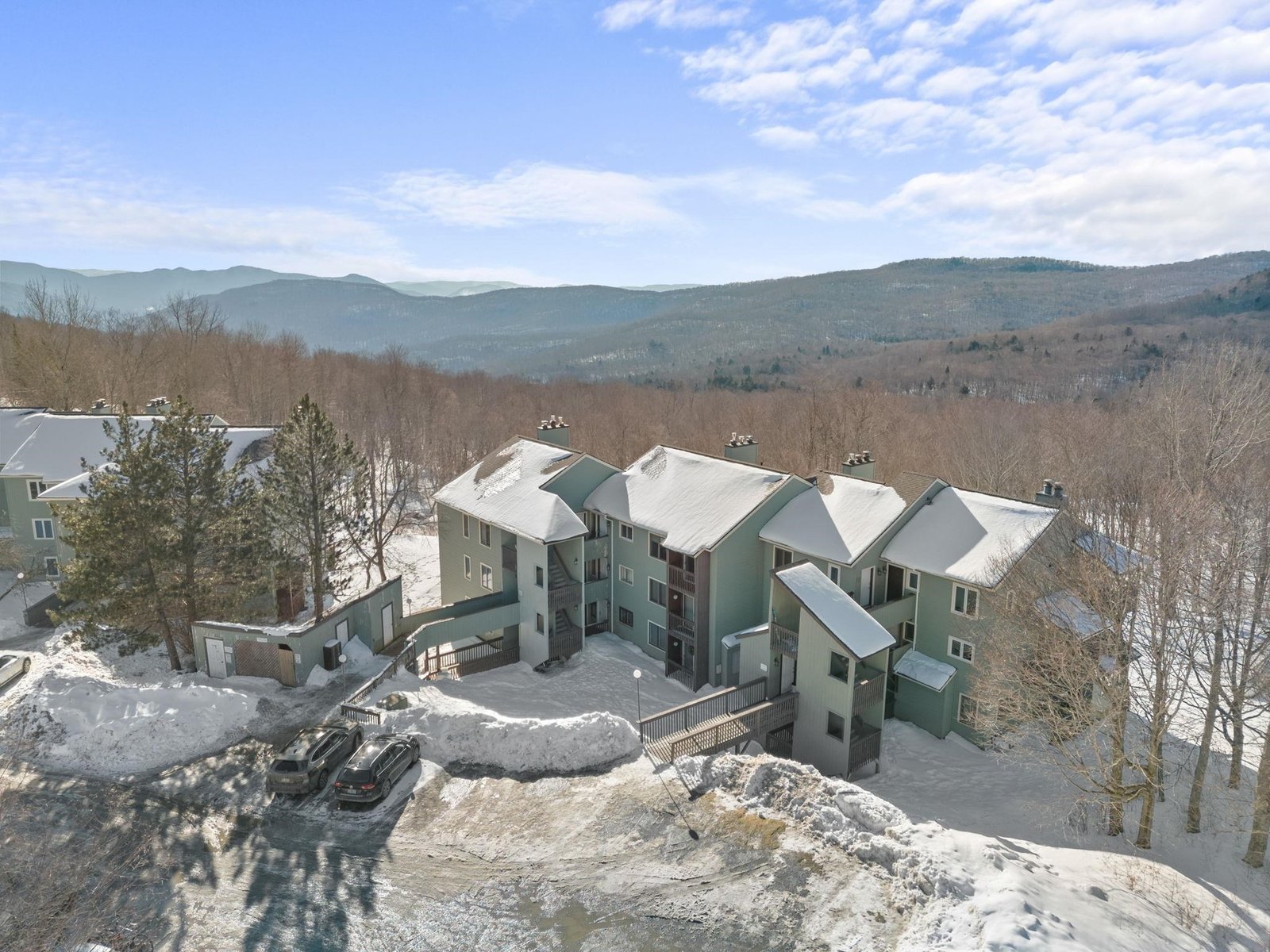 41 Village Lane, Unit 326