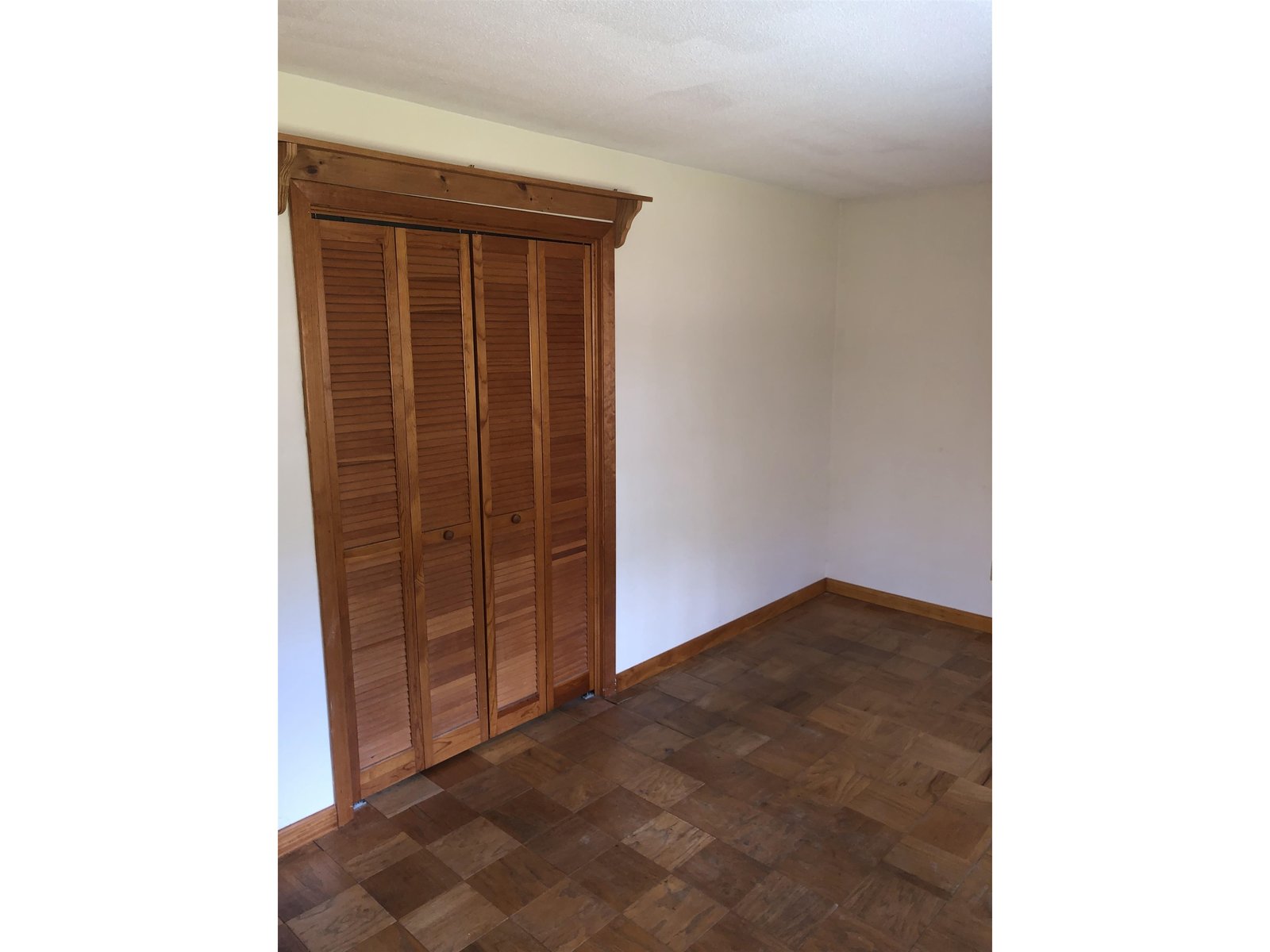 41 Woodcrest Circle