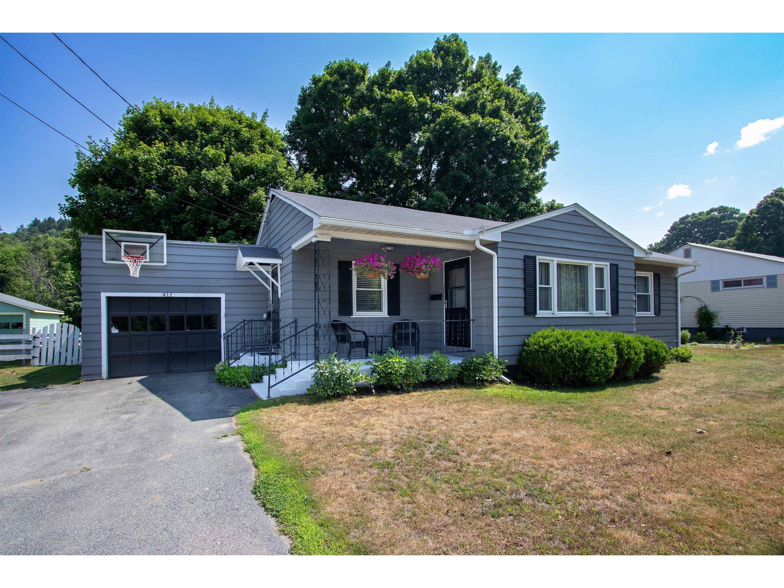 411 Concord Avenue