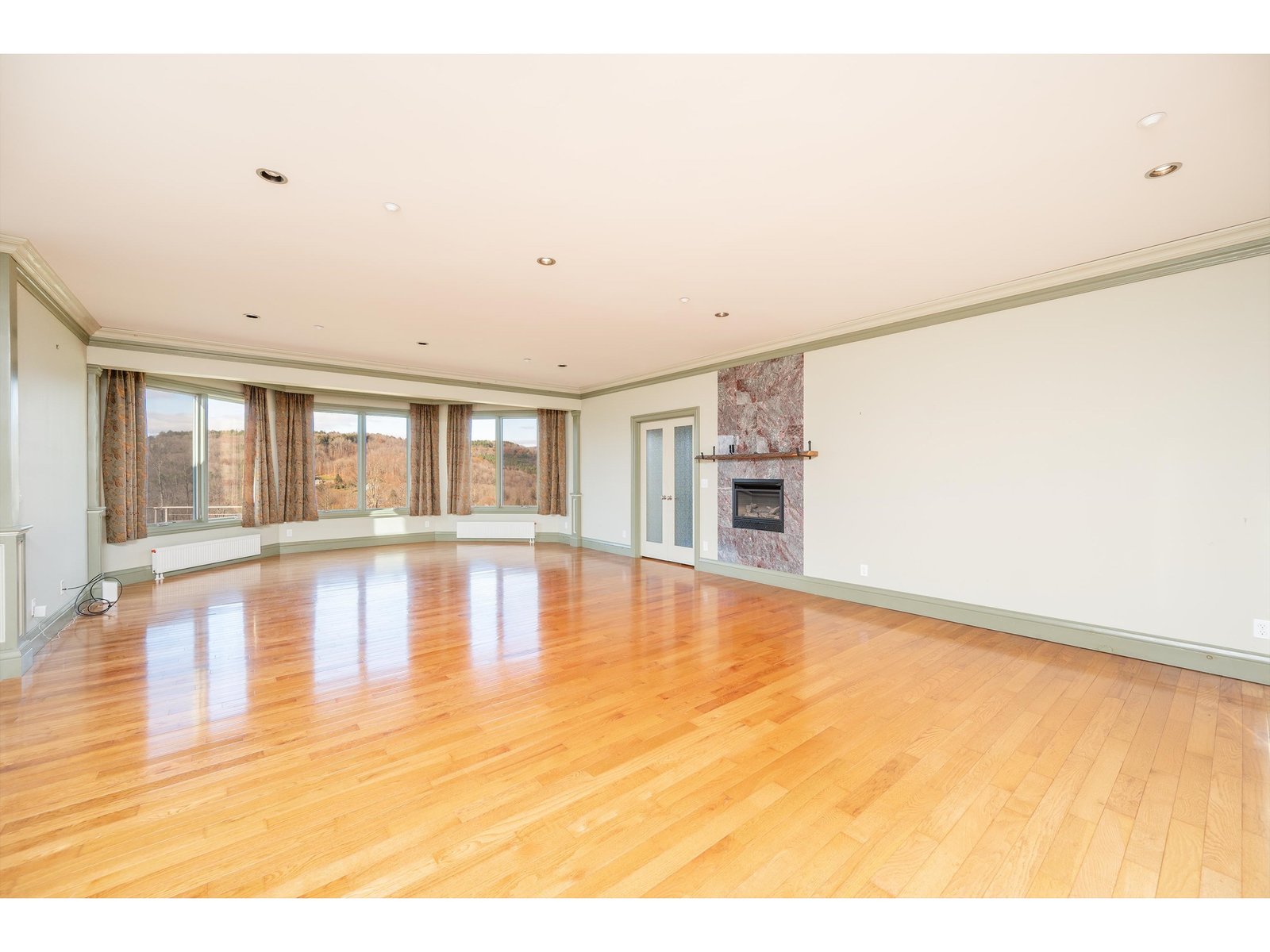 411 Wood Road