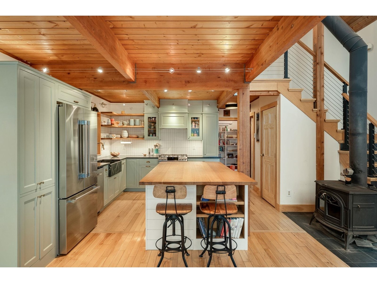 412 Macey Road