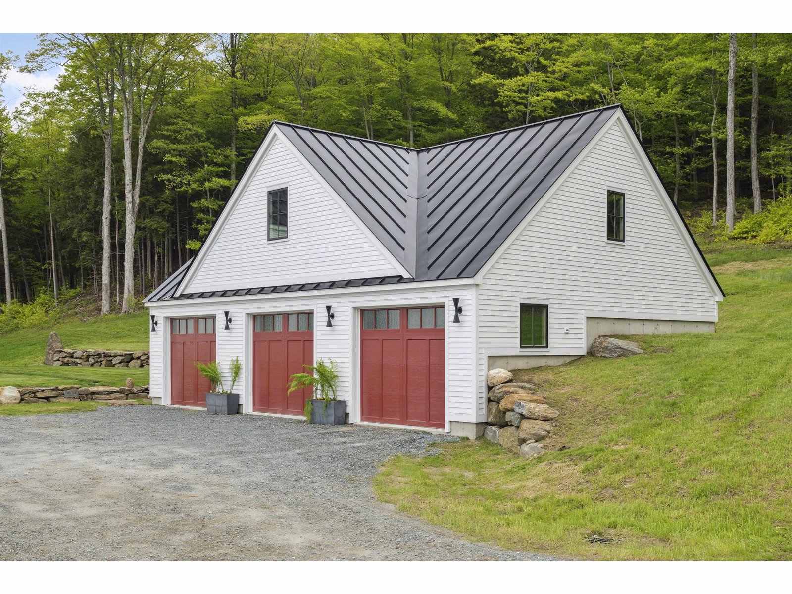 412 Skyland Lane