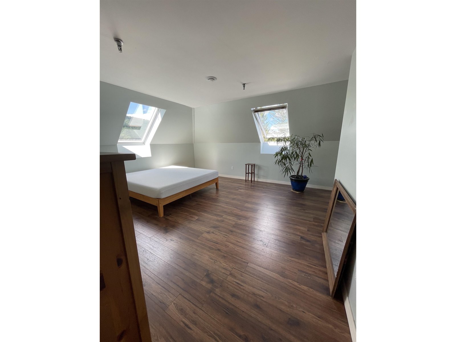4125 Main Street, Unit 6