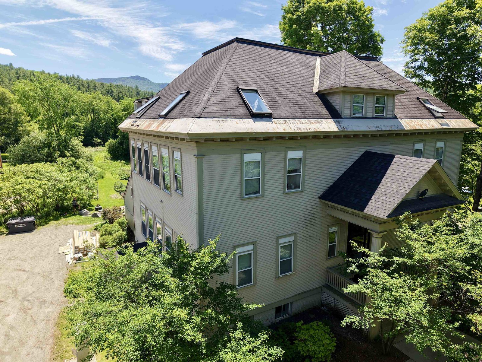 4125 Main Street, Unit 6