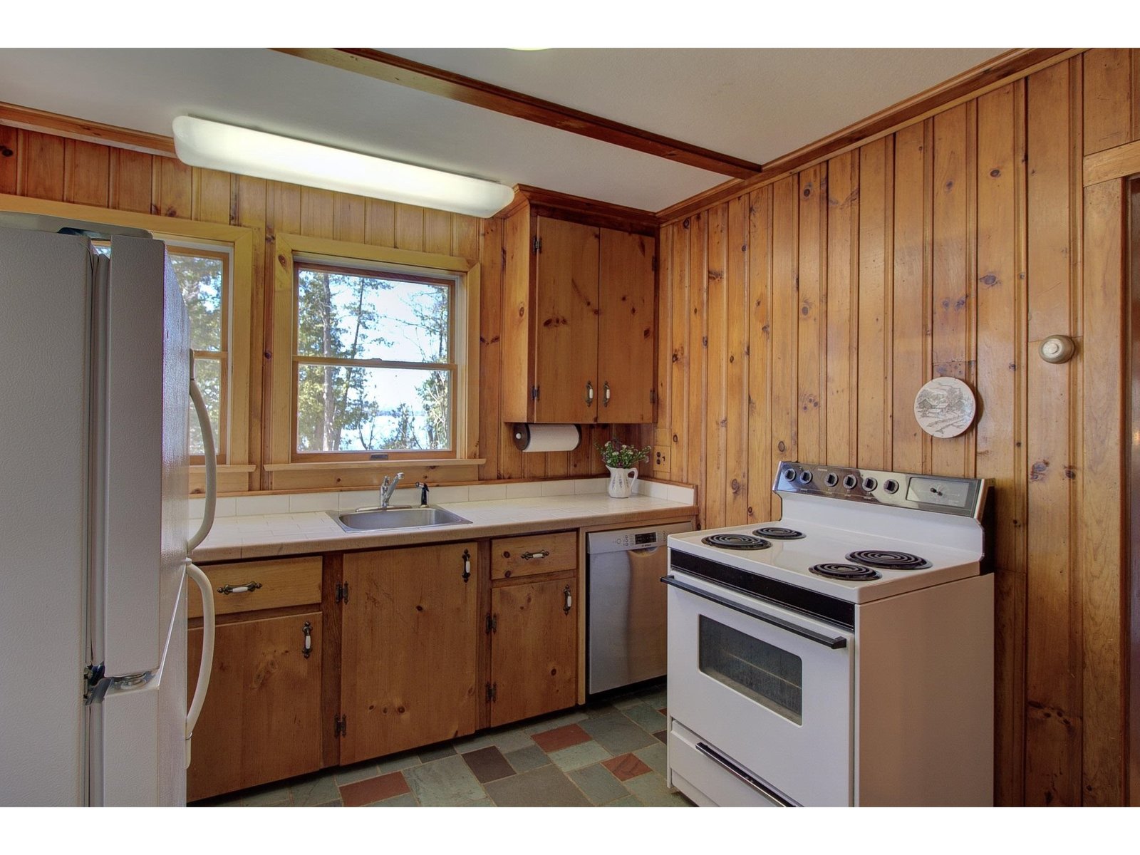4131 West Shore Road