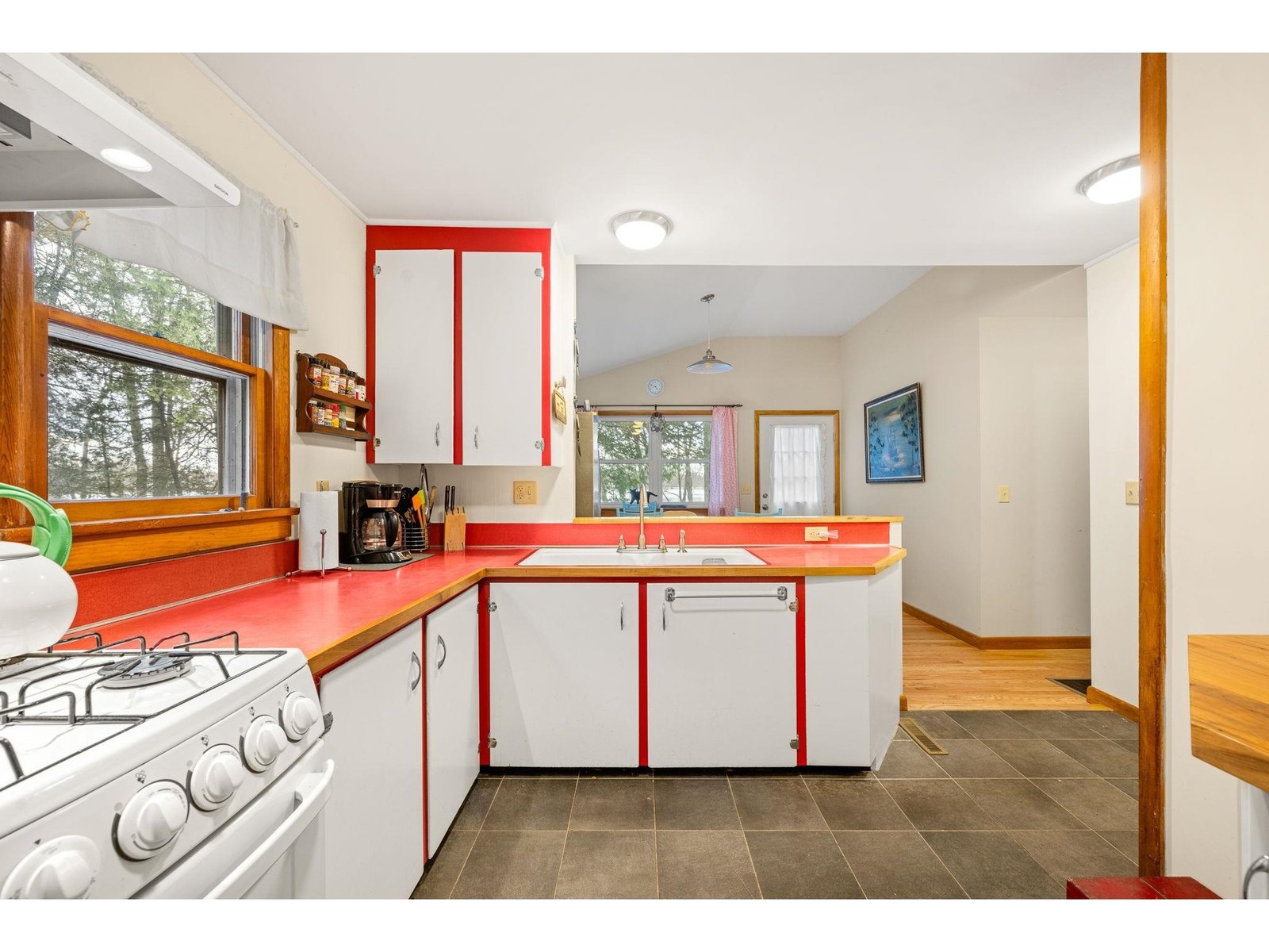 414 Green Point Road