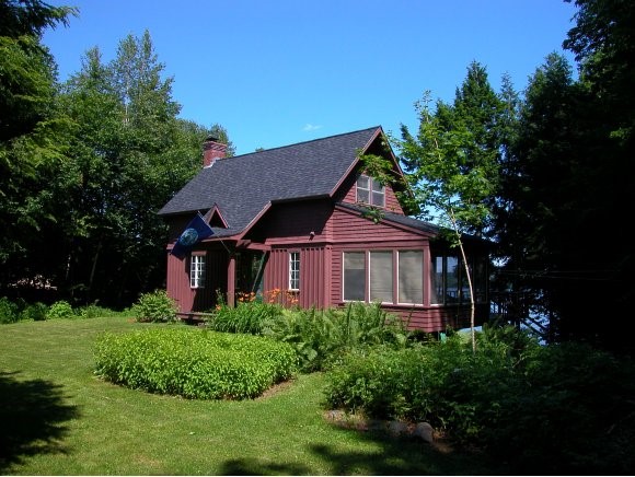 415 Black Woods Rd