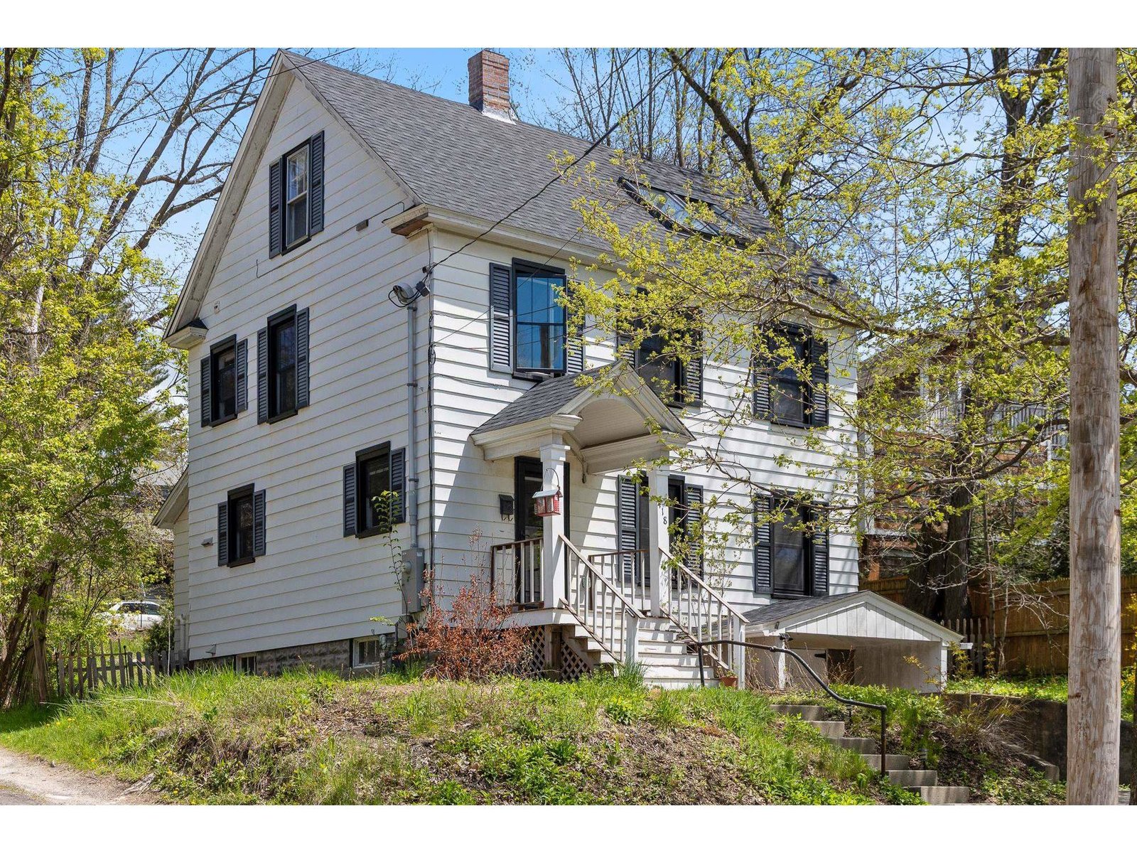 418 Saint Paul Street