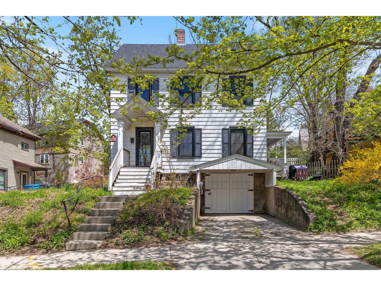 418 Saint Paul Street