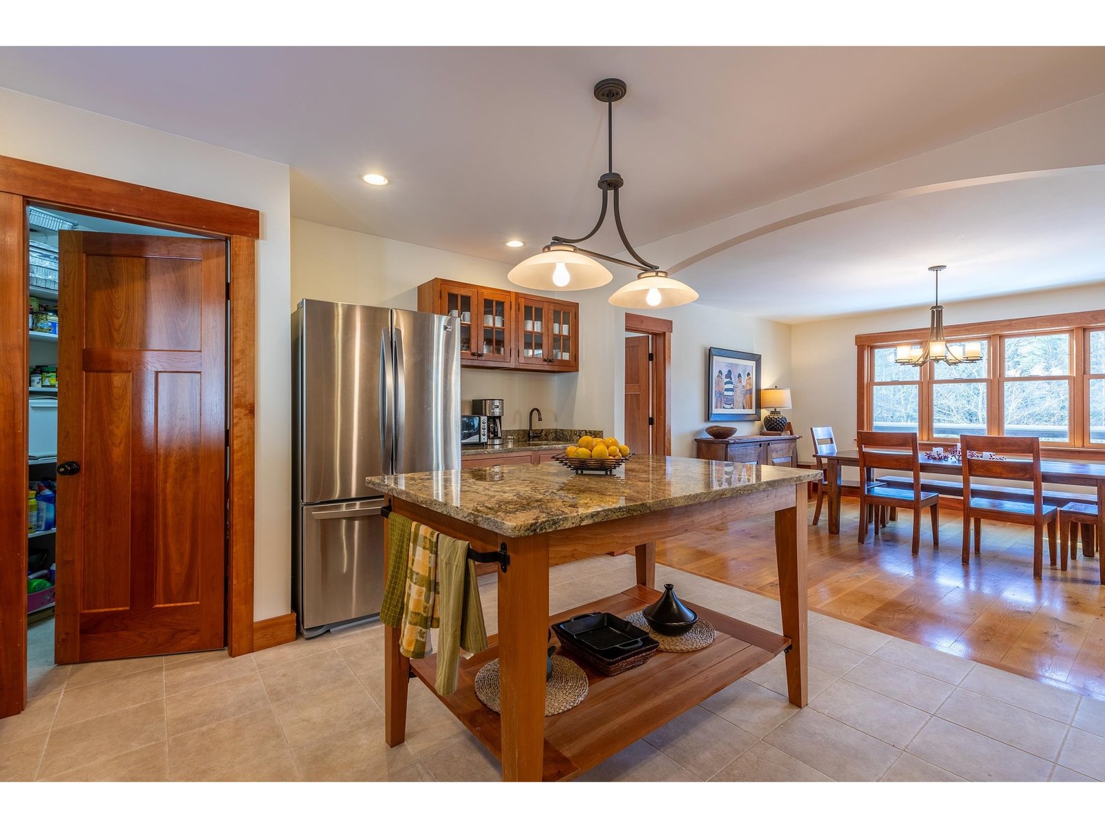 Walk in pantry