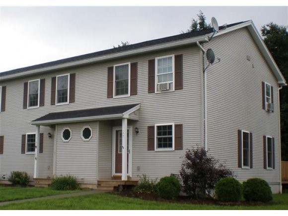 42 Colonial, Unit 106