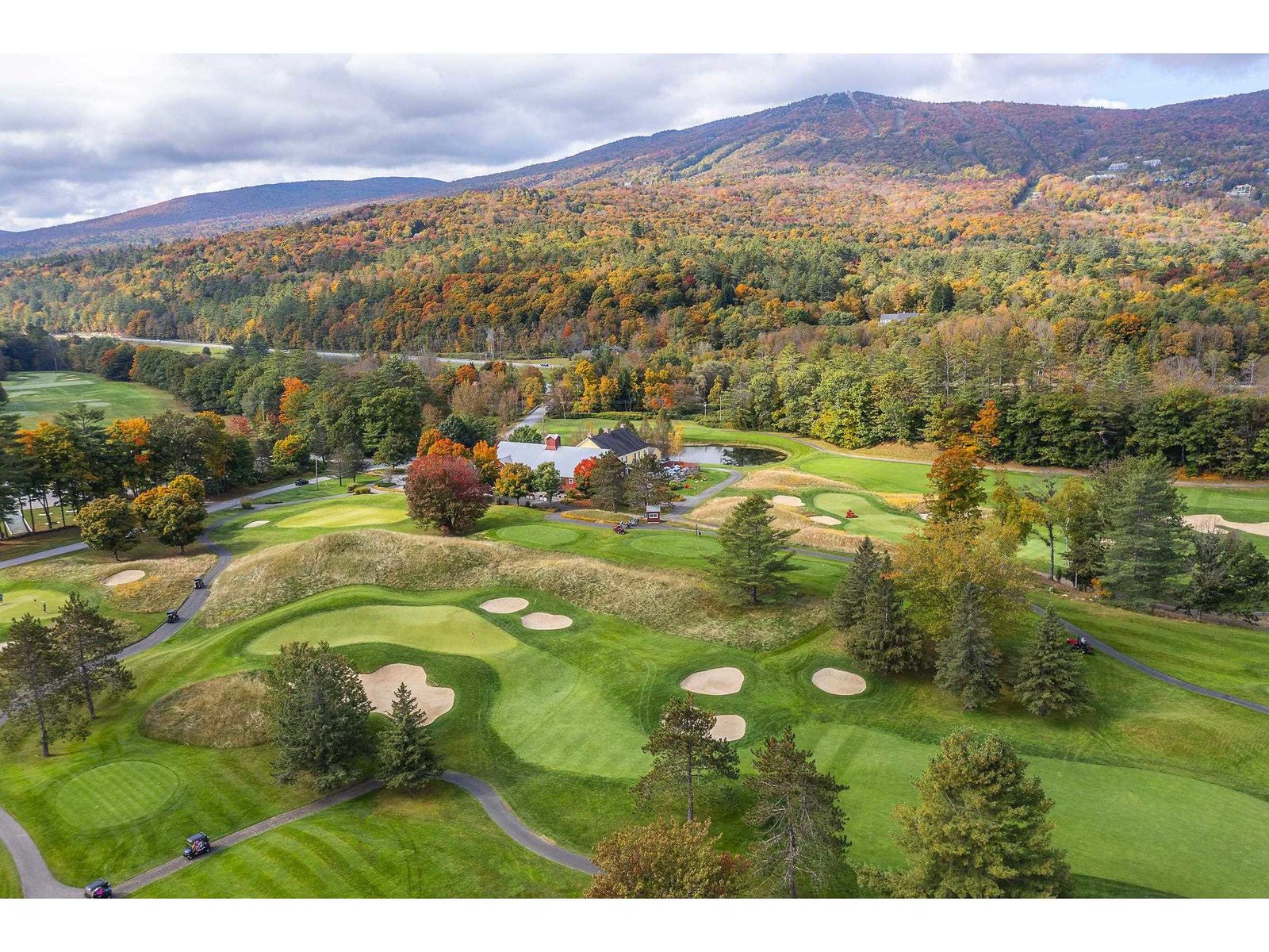 Golf course in town