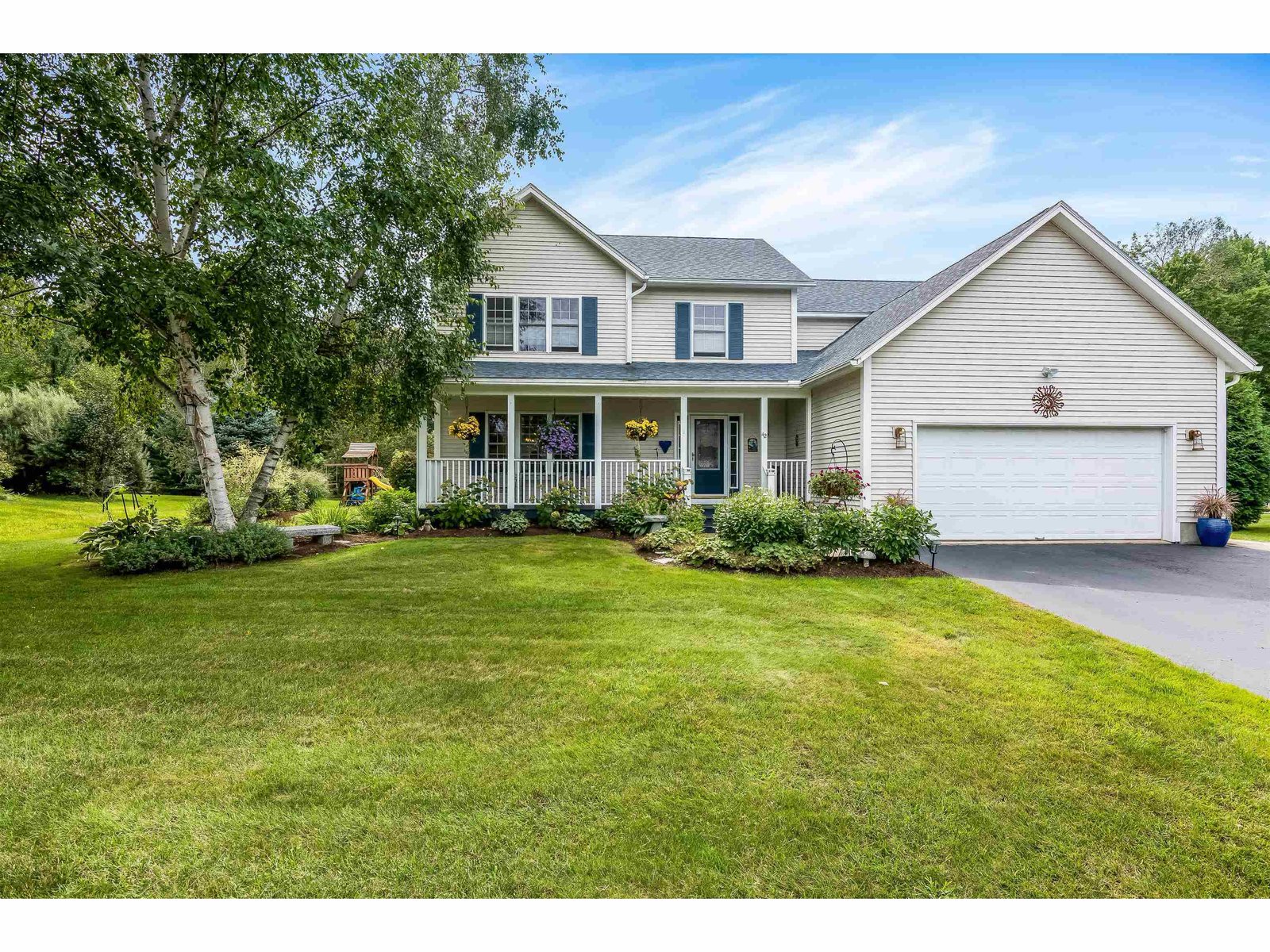 42 Everbreeze Drive