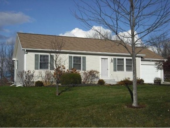 42 Hunting Ridge Ln