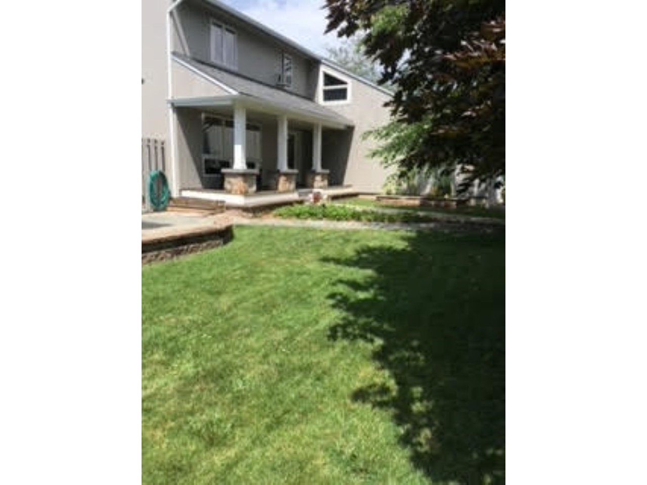 42 Moss Glen Lane