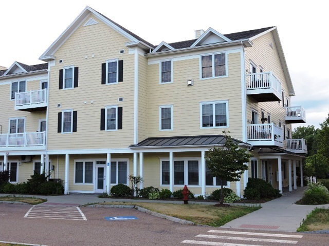 42 Severance Green, Unit 207