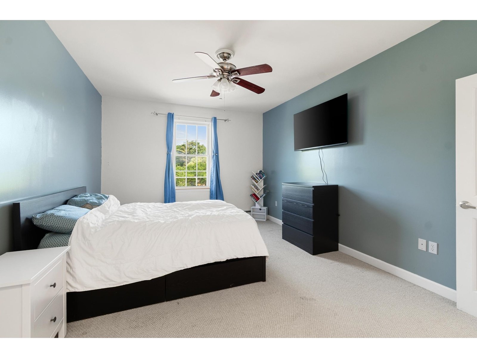 42 Severance Green, Unit 207