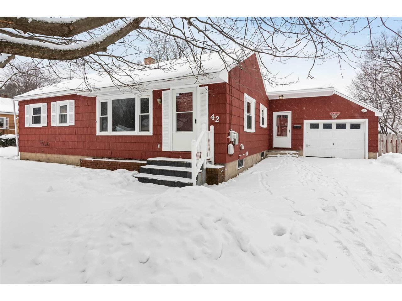 42 Tracy Drive