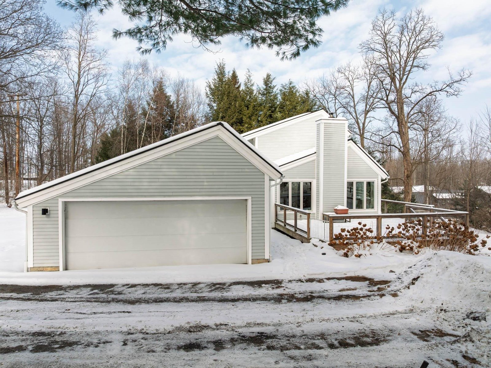 4210 Harbor Road