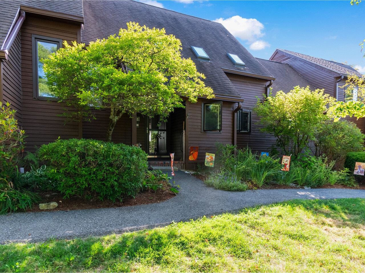 422 Acorn Lane