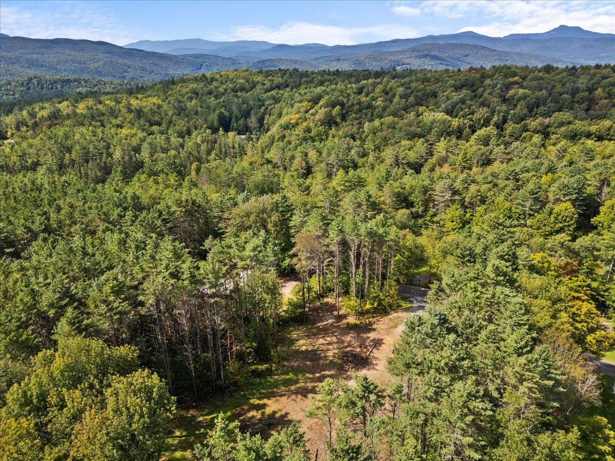 422 Center Road