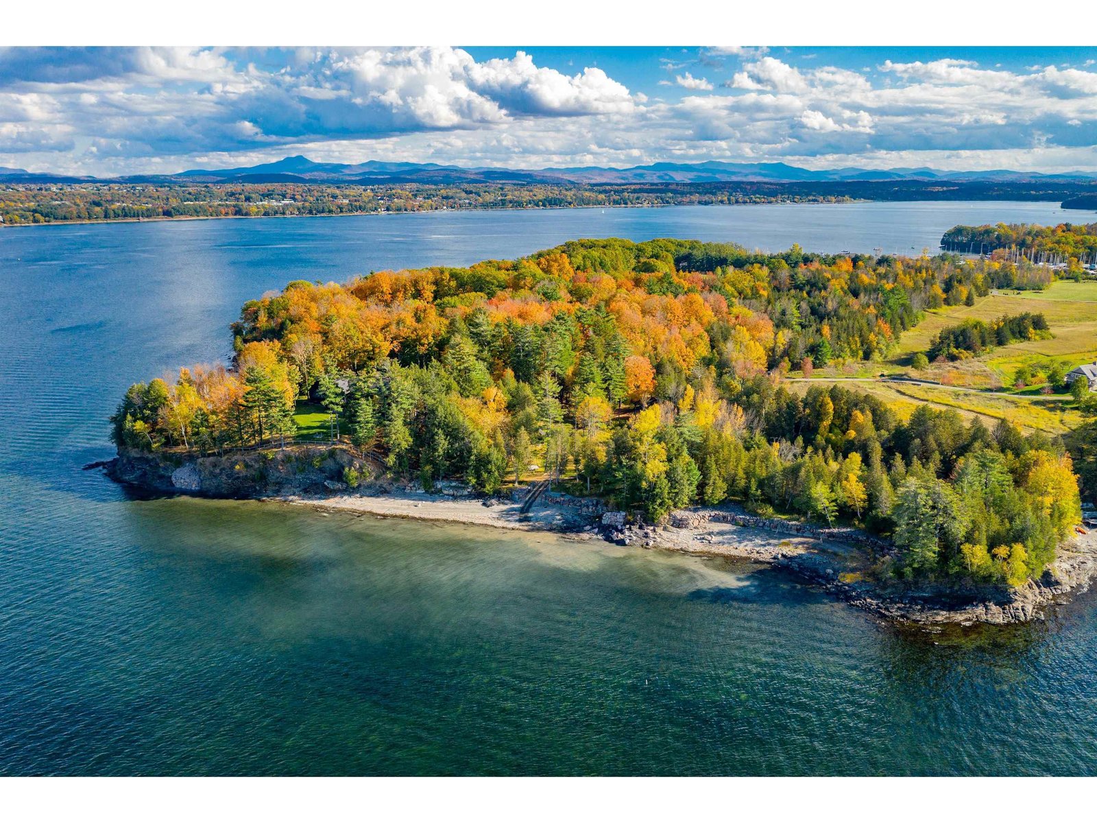 422 Lands End Lane, Shelburne 422 Lands End Lane, Shelburne