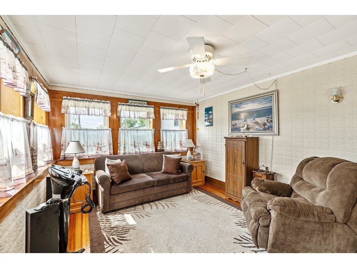 423 East Alburgh Road