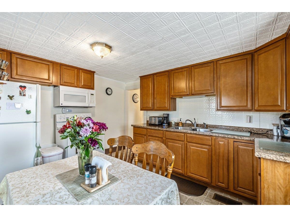 423 East Alburgh Road