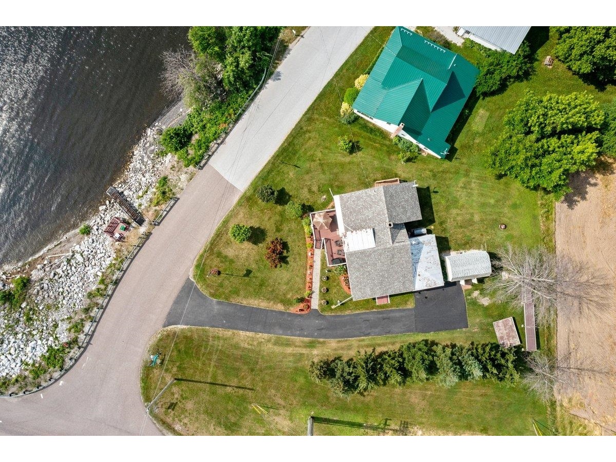 423 East Alburgh Road
