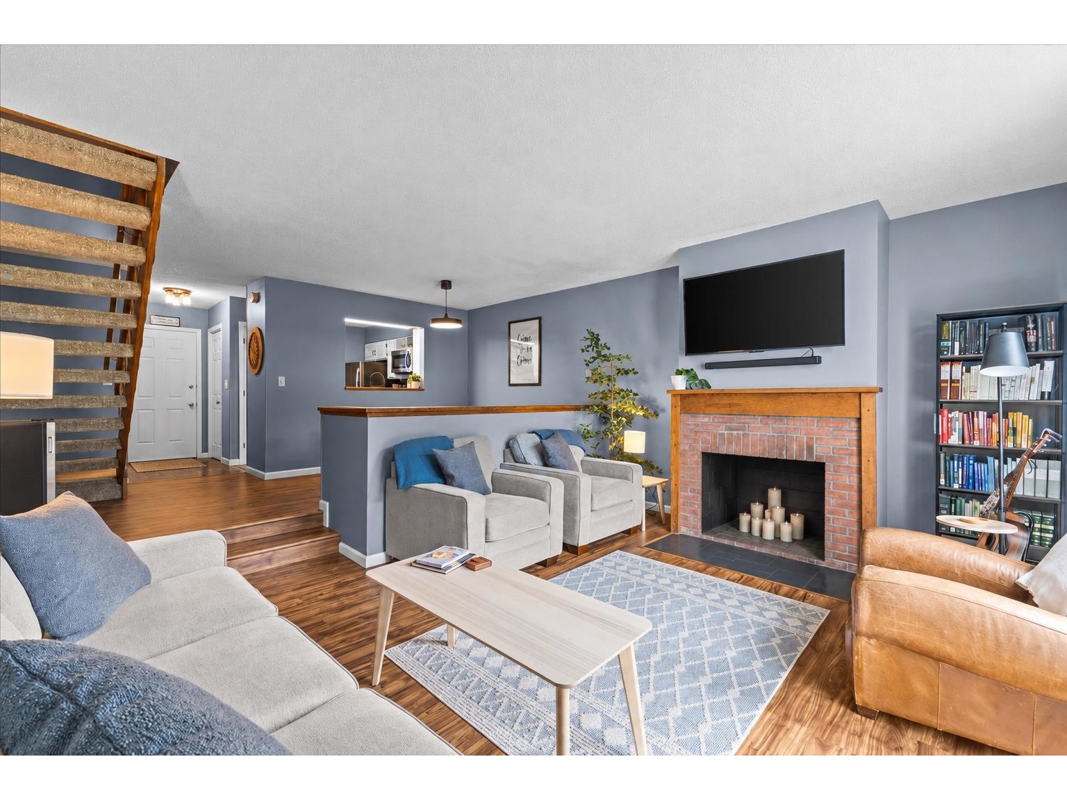 Edited to show candles in fireplace - no gas insert