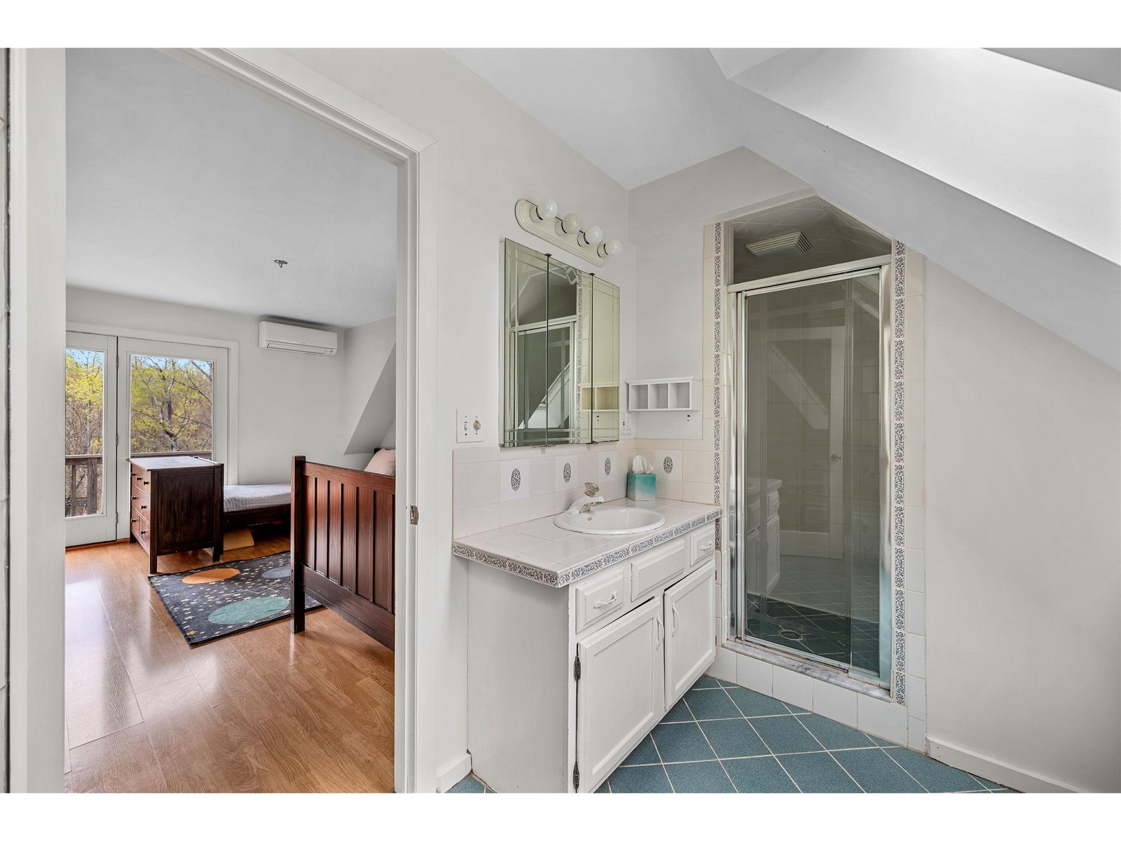 4232 Elmore Mountain Road