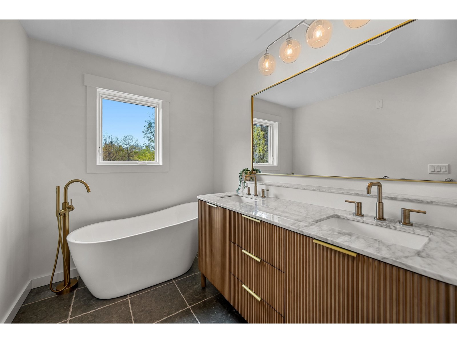 4232 Elmore Mountain Road