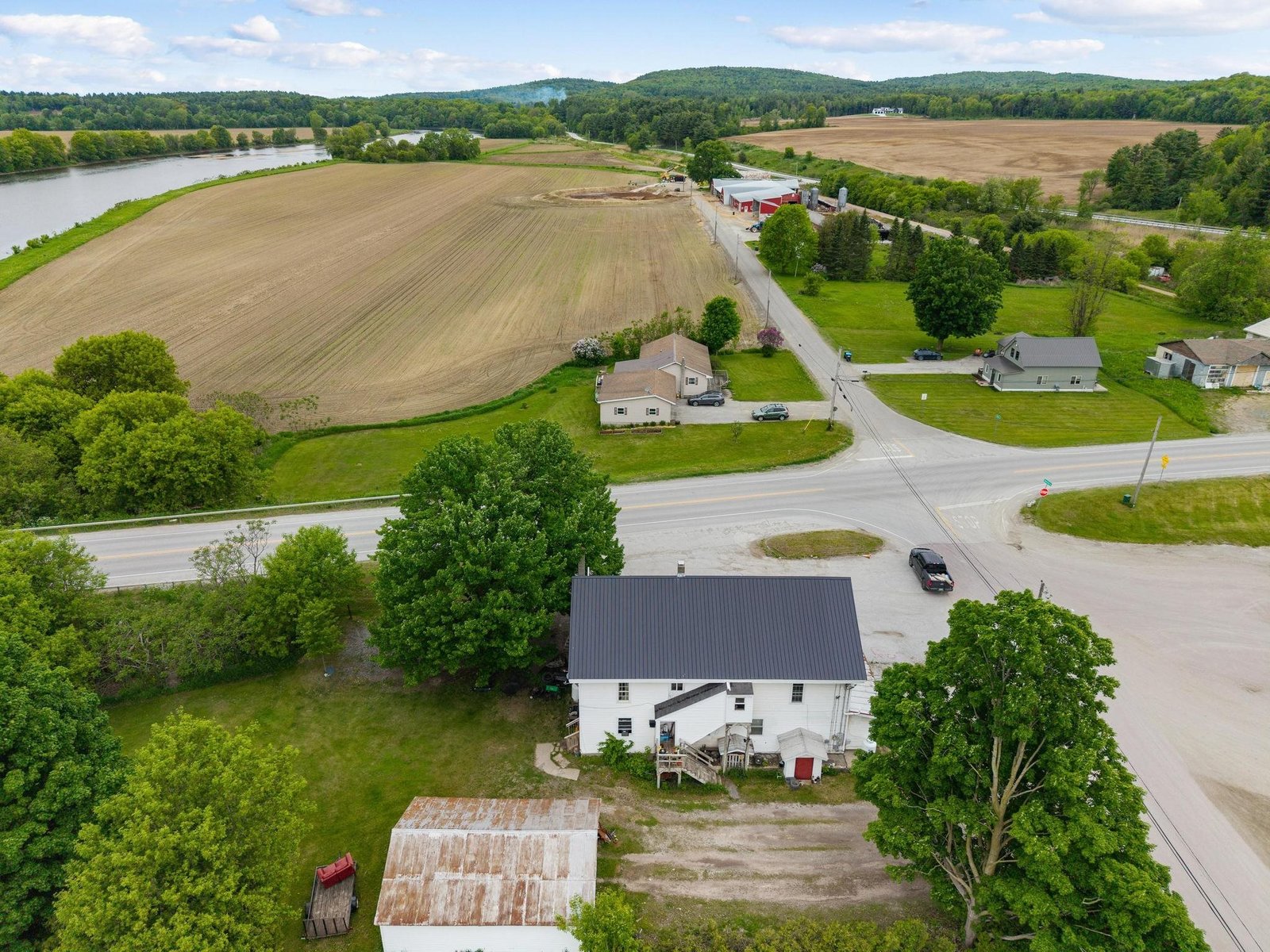 4232 Vermont Route 105