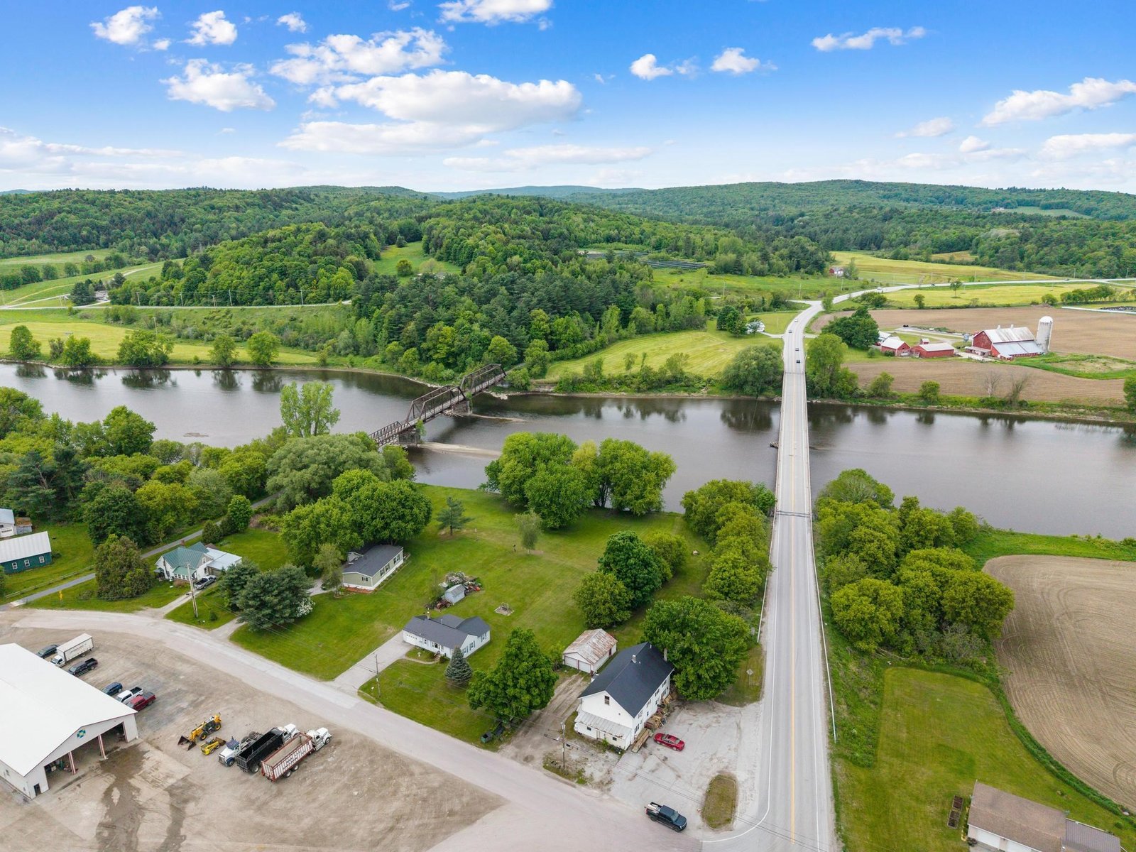 4232 Vermont Route 105