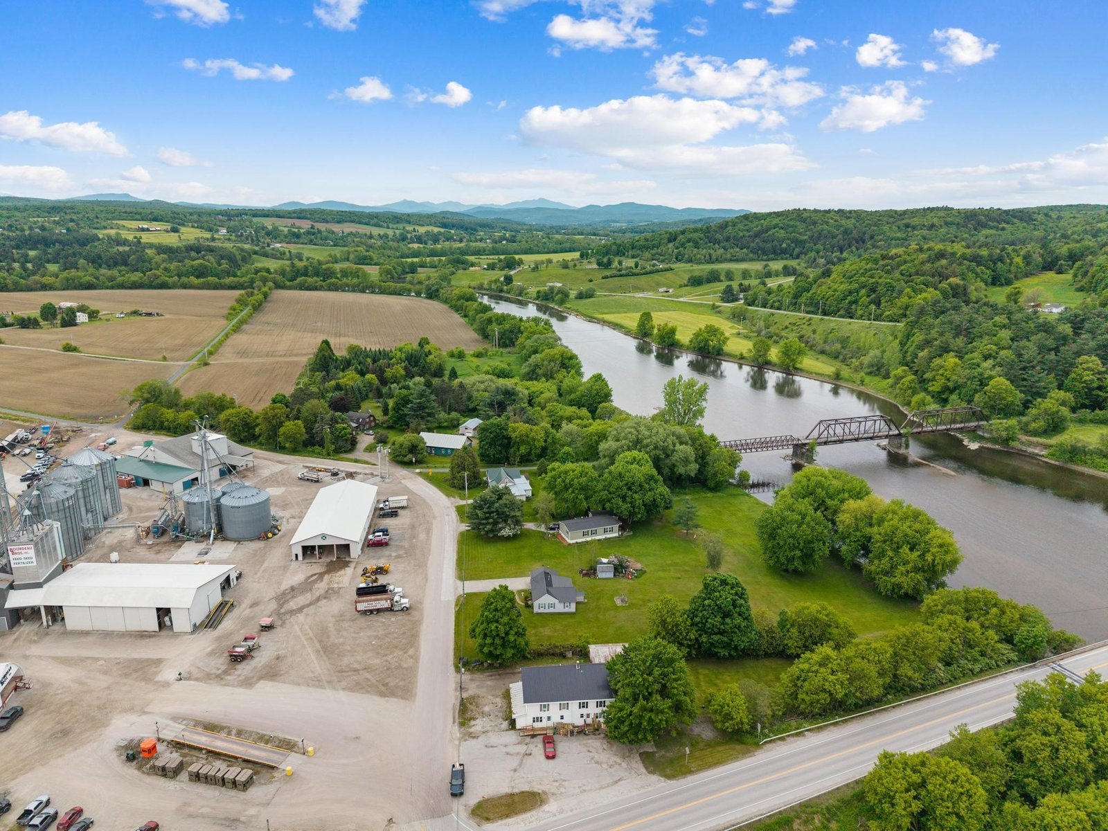 4232 Vermont Route 105
