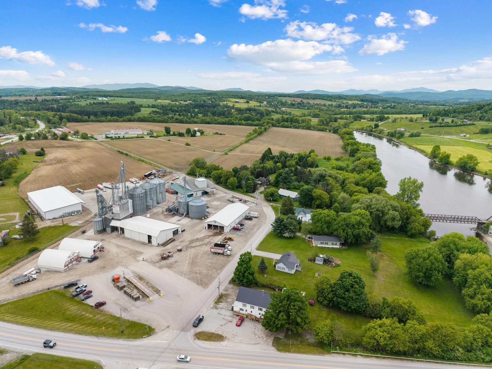 4232 Vermont Route 105