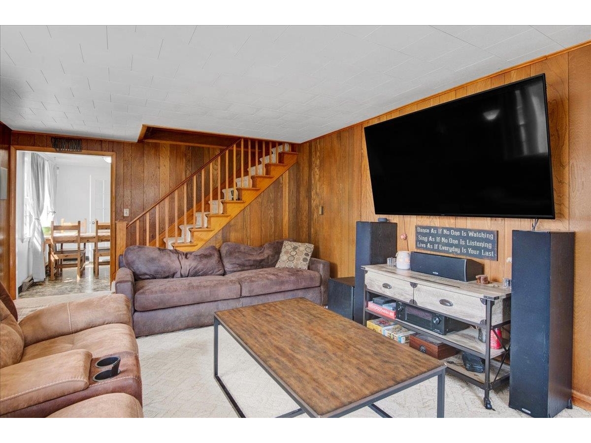 424 Lower Village Road
