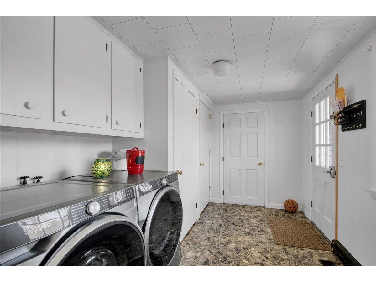 424 Lower Village Road