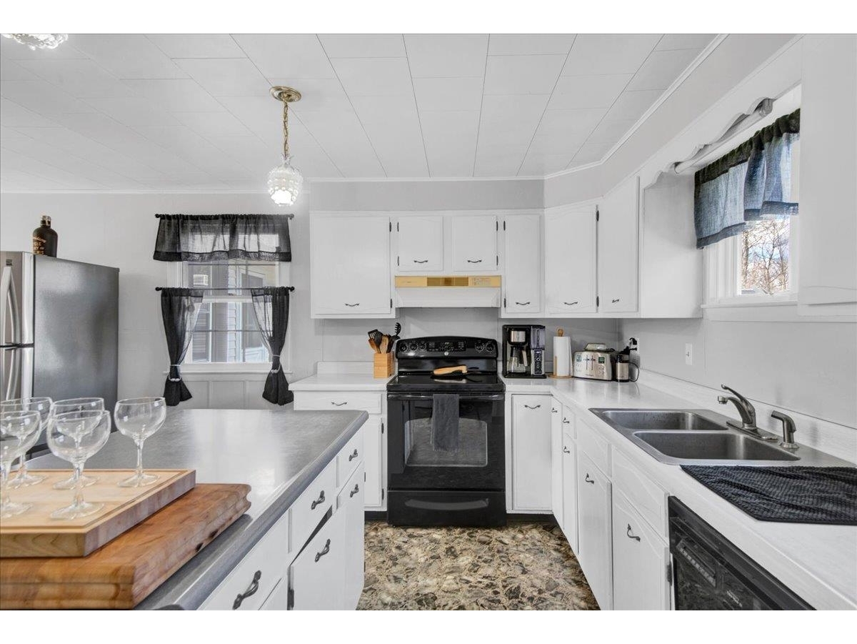 424 Lower Village Road