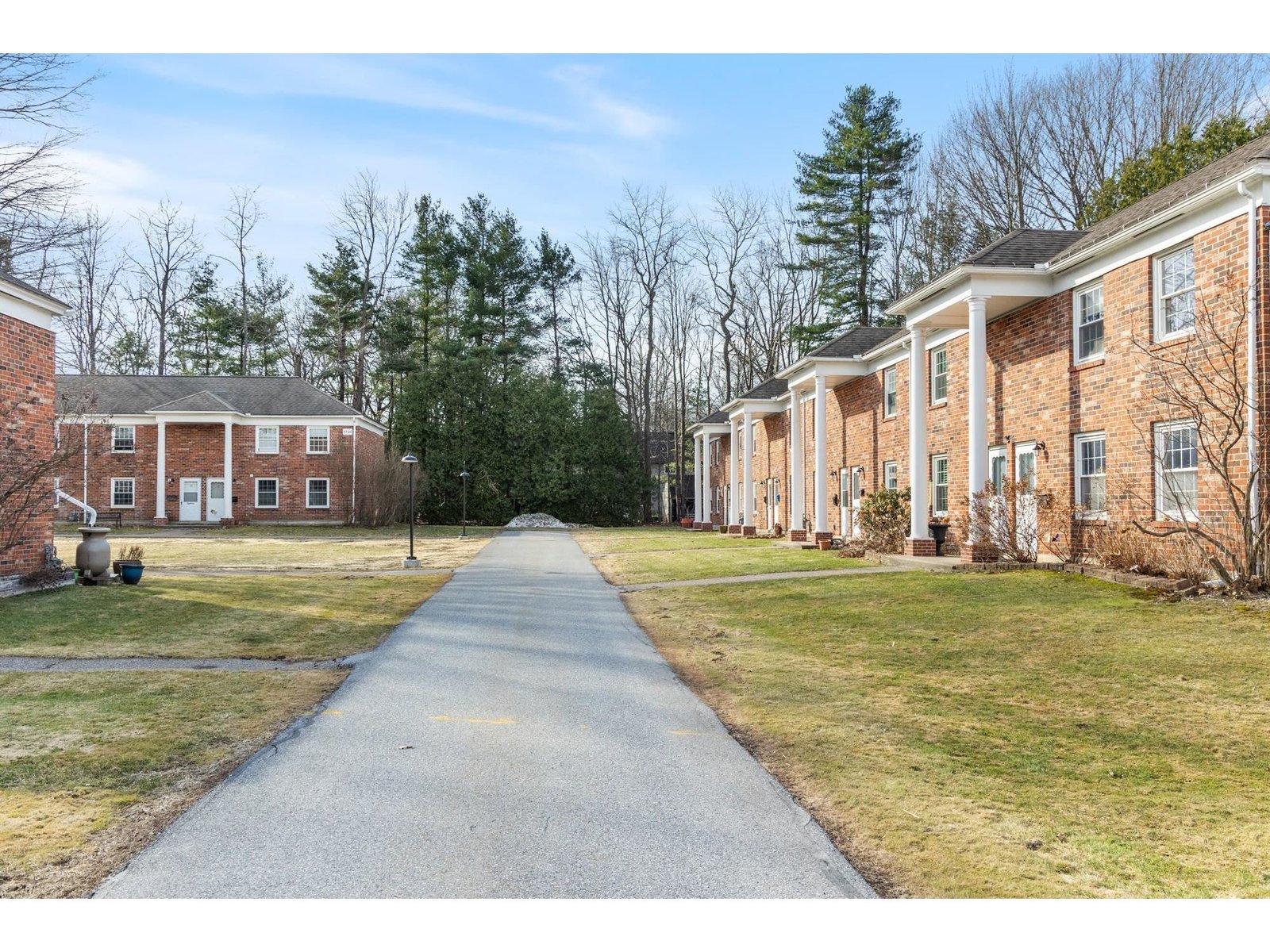 425 Dorset Street, Unit 9
