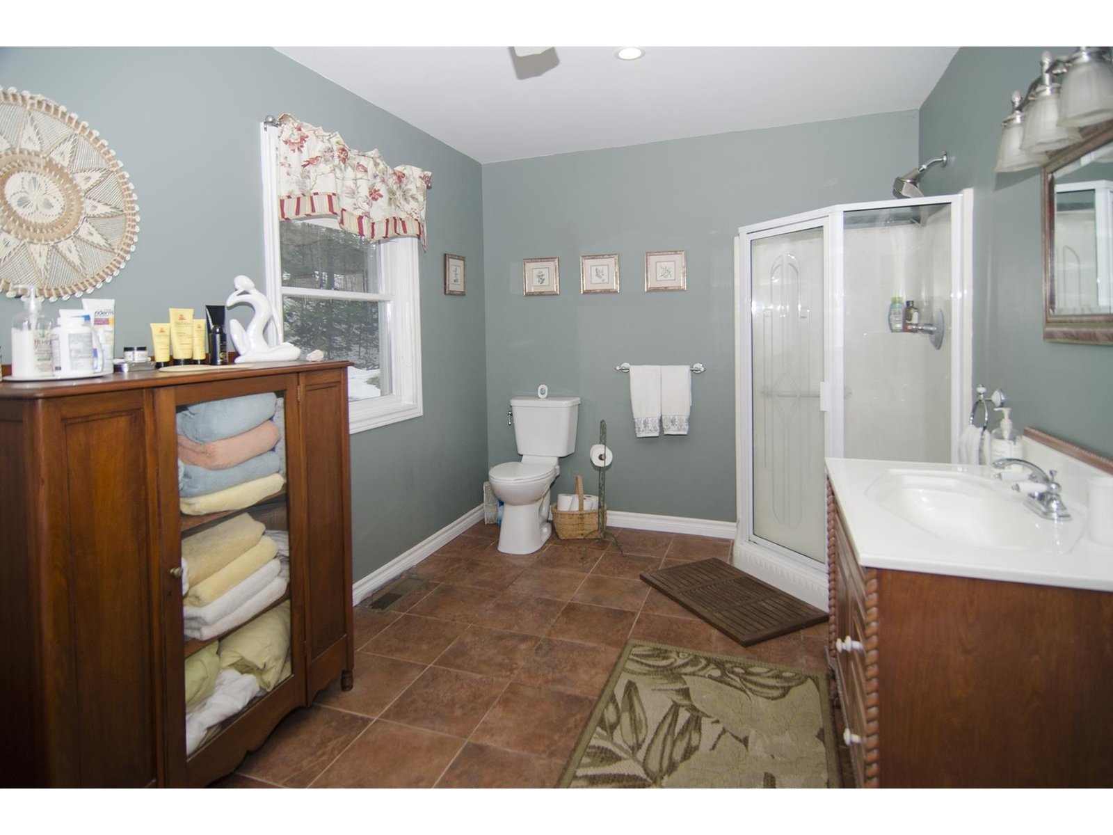 426 West Echo Lake Road