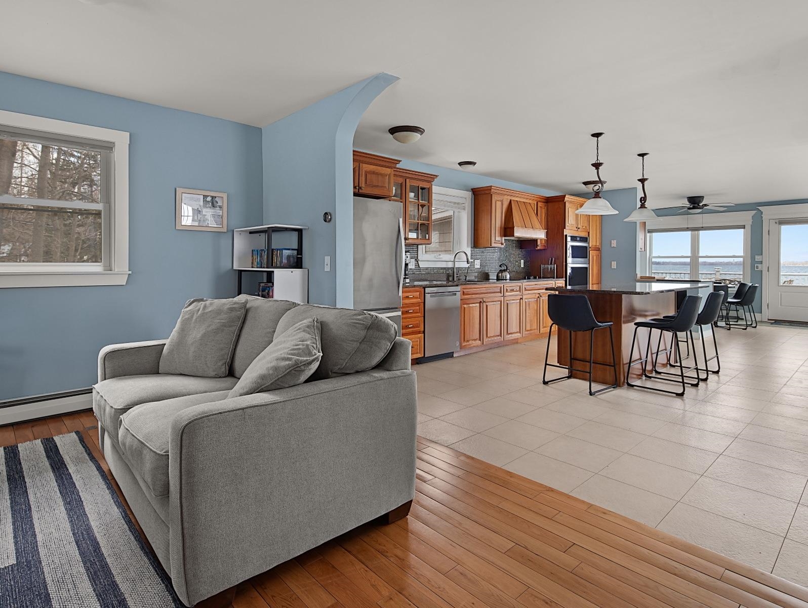 4261 Georgia Shore Road