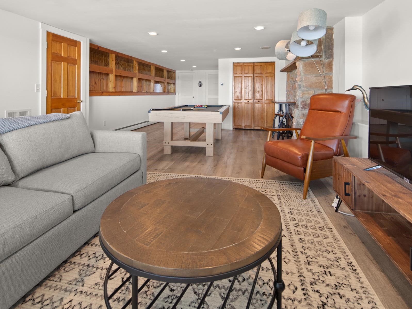 4261 Georgia Shore Road